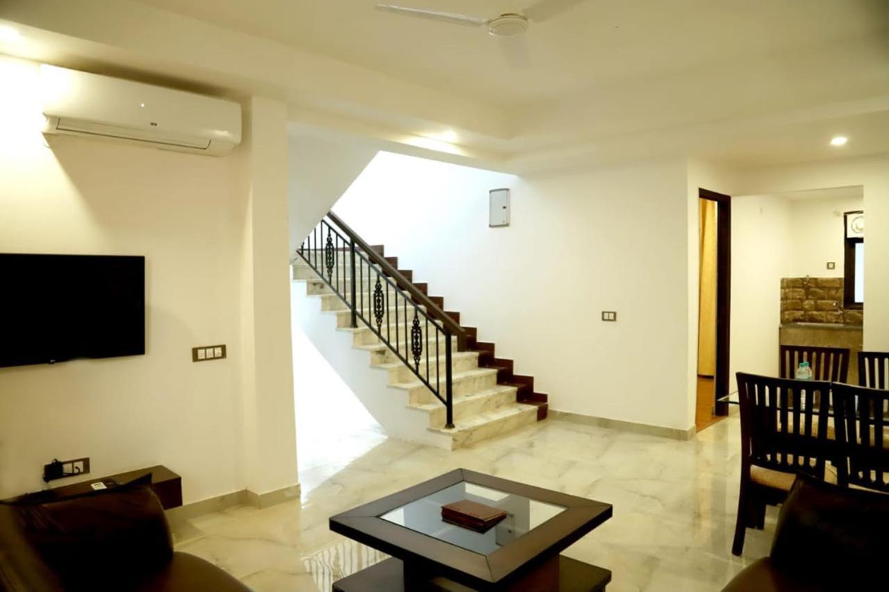 Country Inn Hotels & Resorts Vrindavan Exterior photo