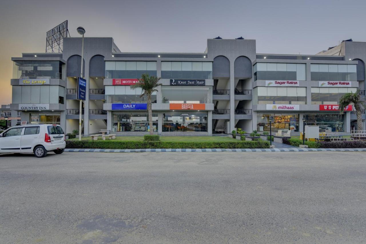 Country Inn Hotels & Resorts Vrindavan Exterior photo