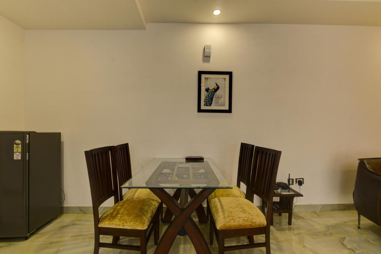 Country Inn Hotels & Resorts Vrindavan Exterior photo