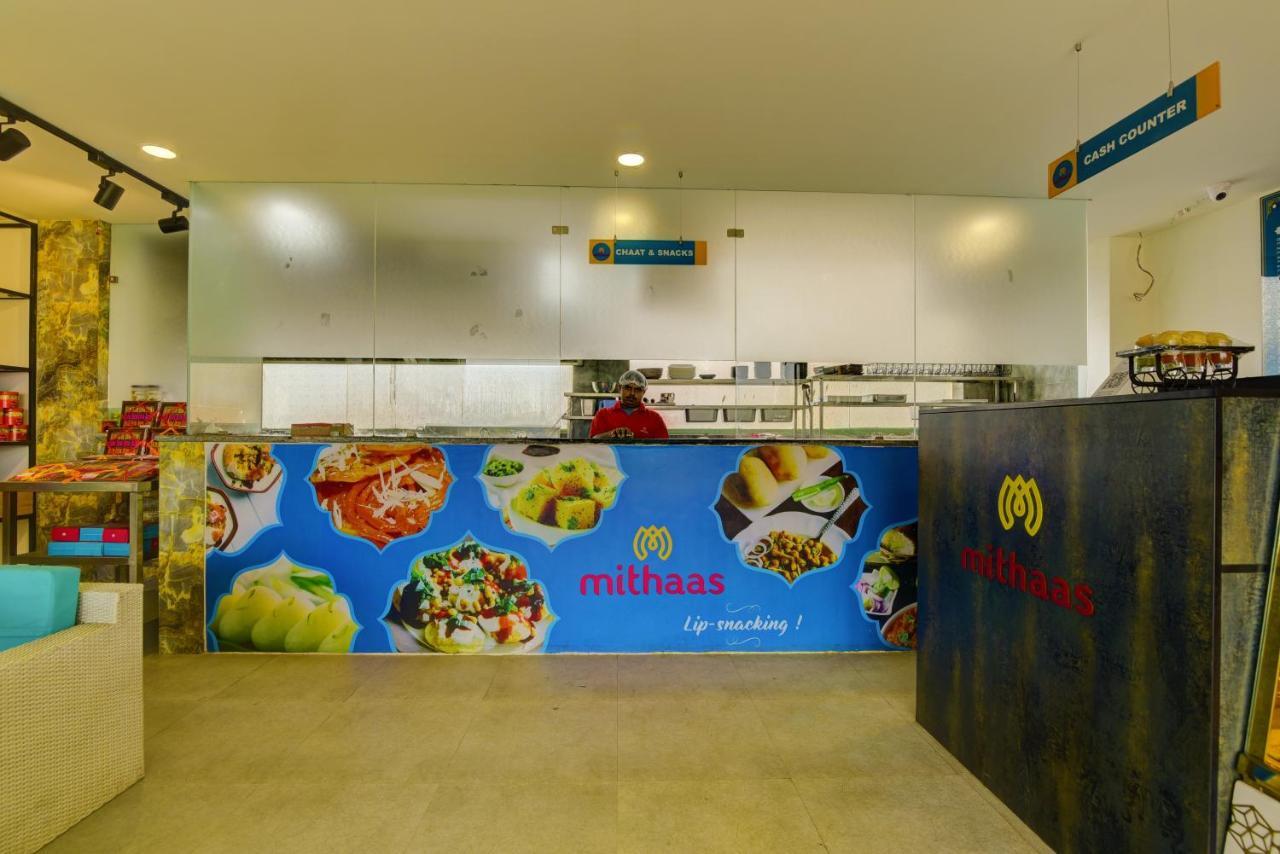Country Inn Hotels & Resorts Vrindavan Exterior photo